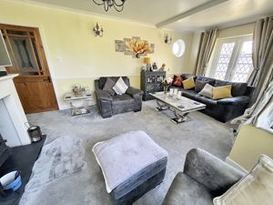 Lounge- click for photo gallery